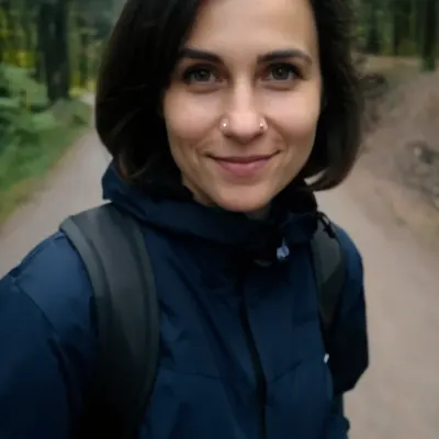 Аня